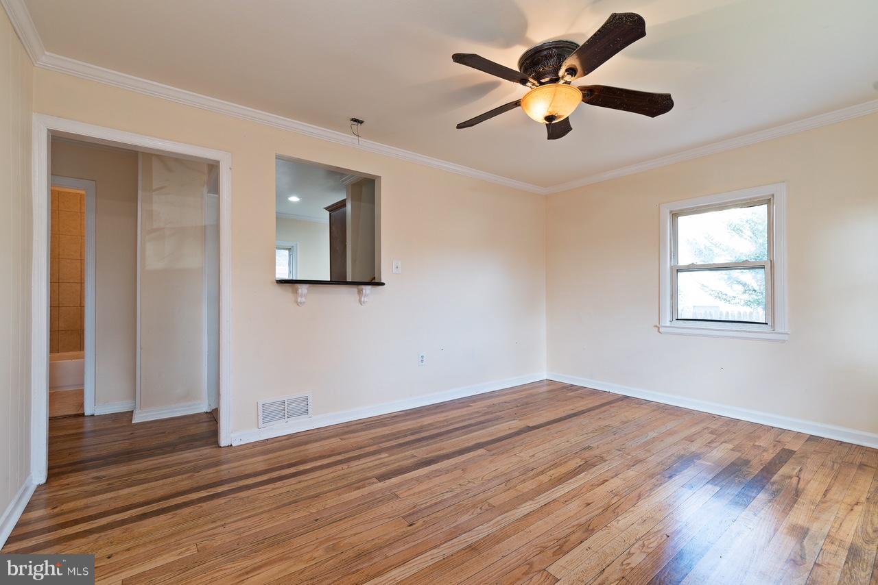 4505 Sigsbee Road Silver Spring, MD 20906 - Photo 6 of 14 Interior (General)