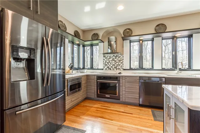 $899,900 | 4872 Bedford Drive, Canandaigua Town, NY 14424