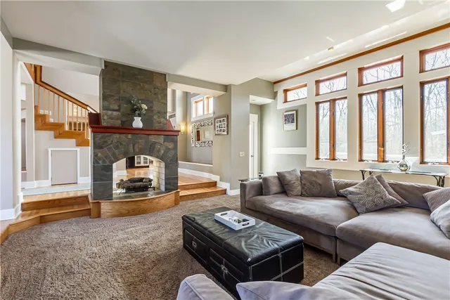 $899,900 | 4872 Bedford Drive, Canandaigua Town, NY 14424