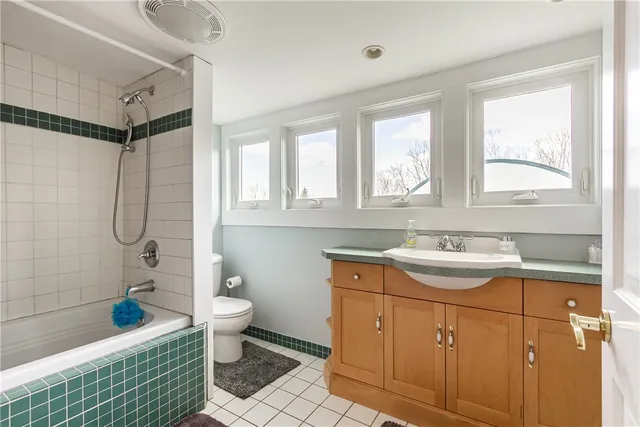 $899,900 | 4872 Bedford Drive, Canandaigua Town, NY 14424