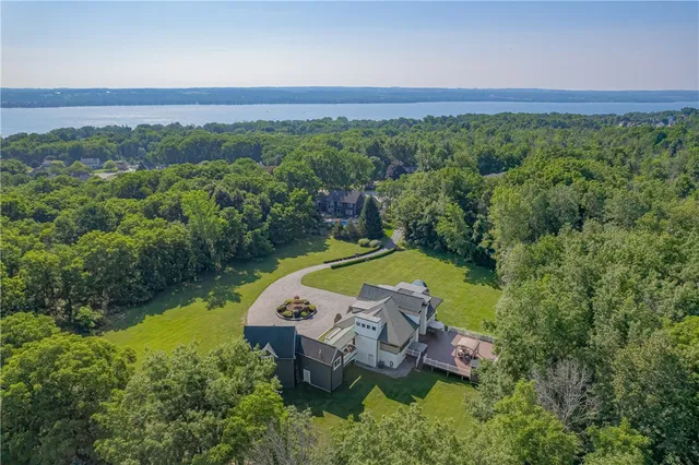 $899,900 | 4872 Bedford Drive, Canandaigua Town, NY 14424