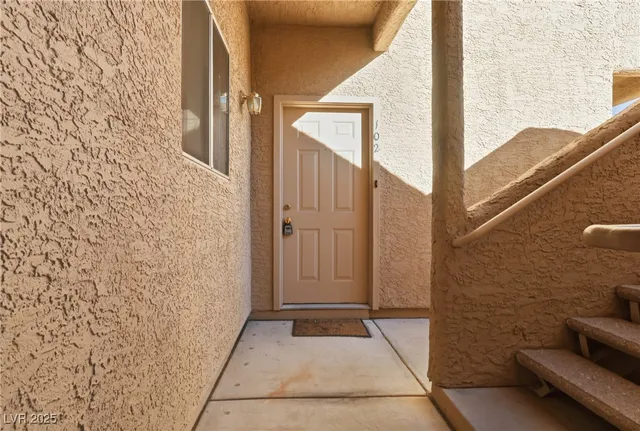 $169,990 | 2160 Highpointe Drive, Unit 102, Laughlin, NV 89029