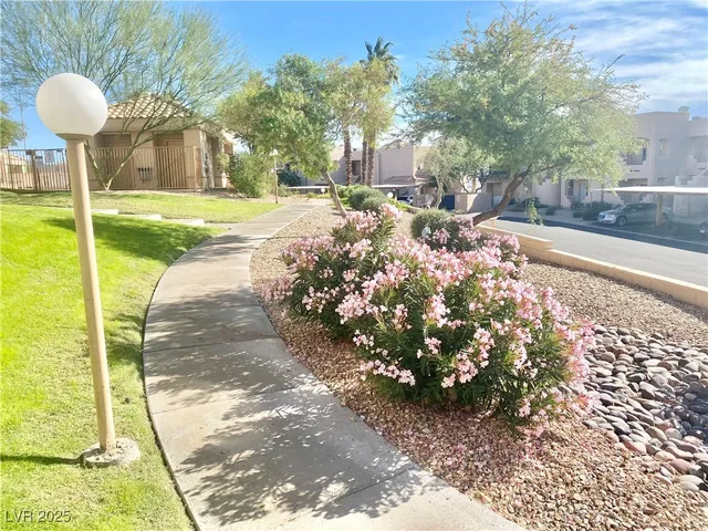 $169,990 | 2160 Highpointe Drive, Unit 102, Laughlin, NV 89029