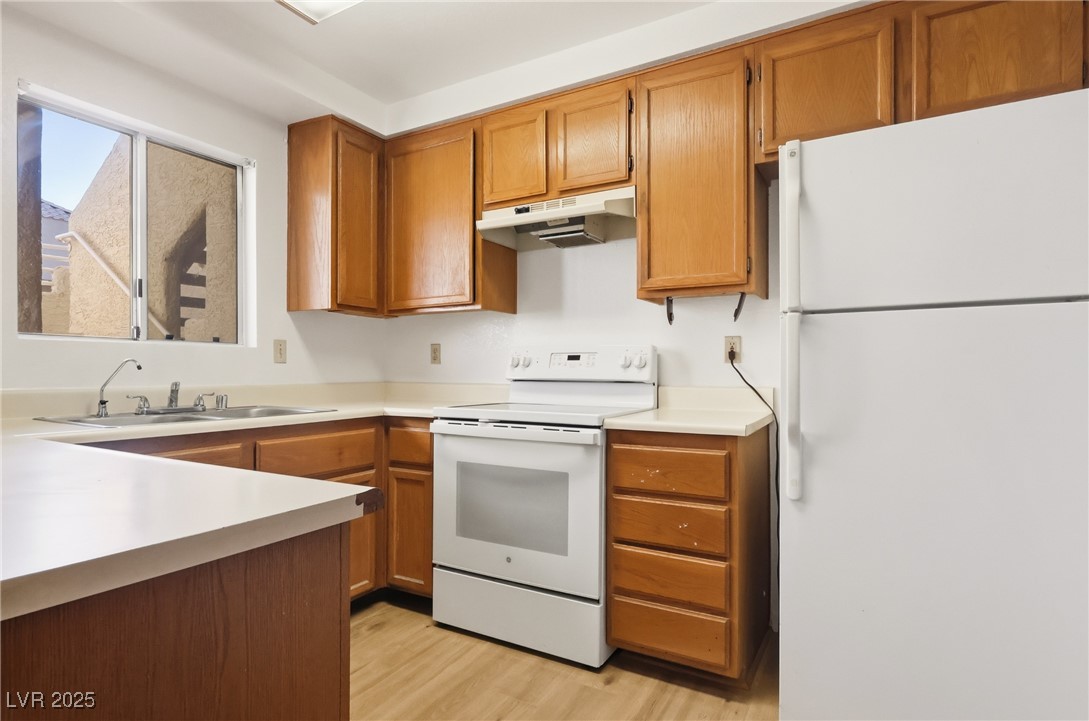 2160 Highpointe Drive, Unit 102 Laughlin, NV 89029 - Photo 6 of 28