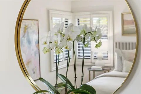 a view of living room