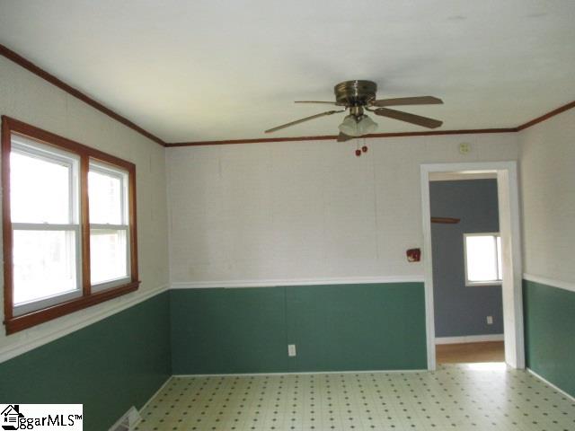 9885 Greenpond Road Gray Court, SC 29645 - Photo 4 of 12