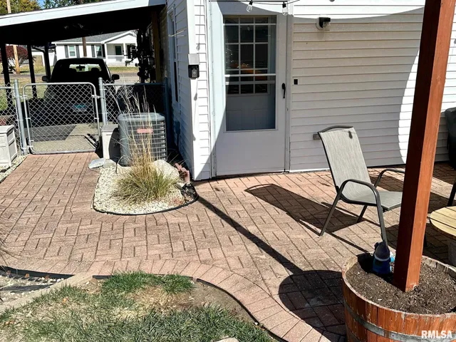 $121,000 | 411 West Greenwood Avenue, Jacksonville, IL 62650