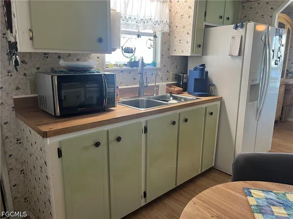 $92,500 | 3159 Pluto Circle, North Fort Myers, FL 33903