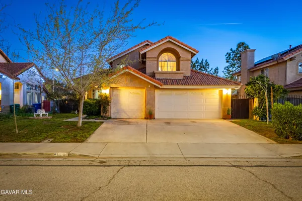 $459,990 | 1806 East Mesa Drive, Lancaster, CA 93535