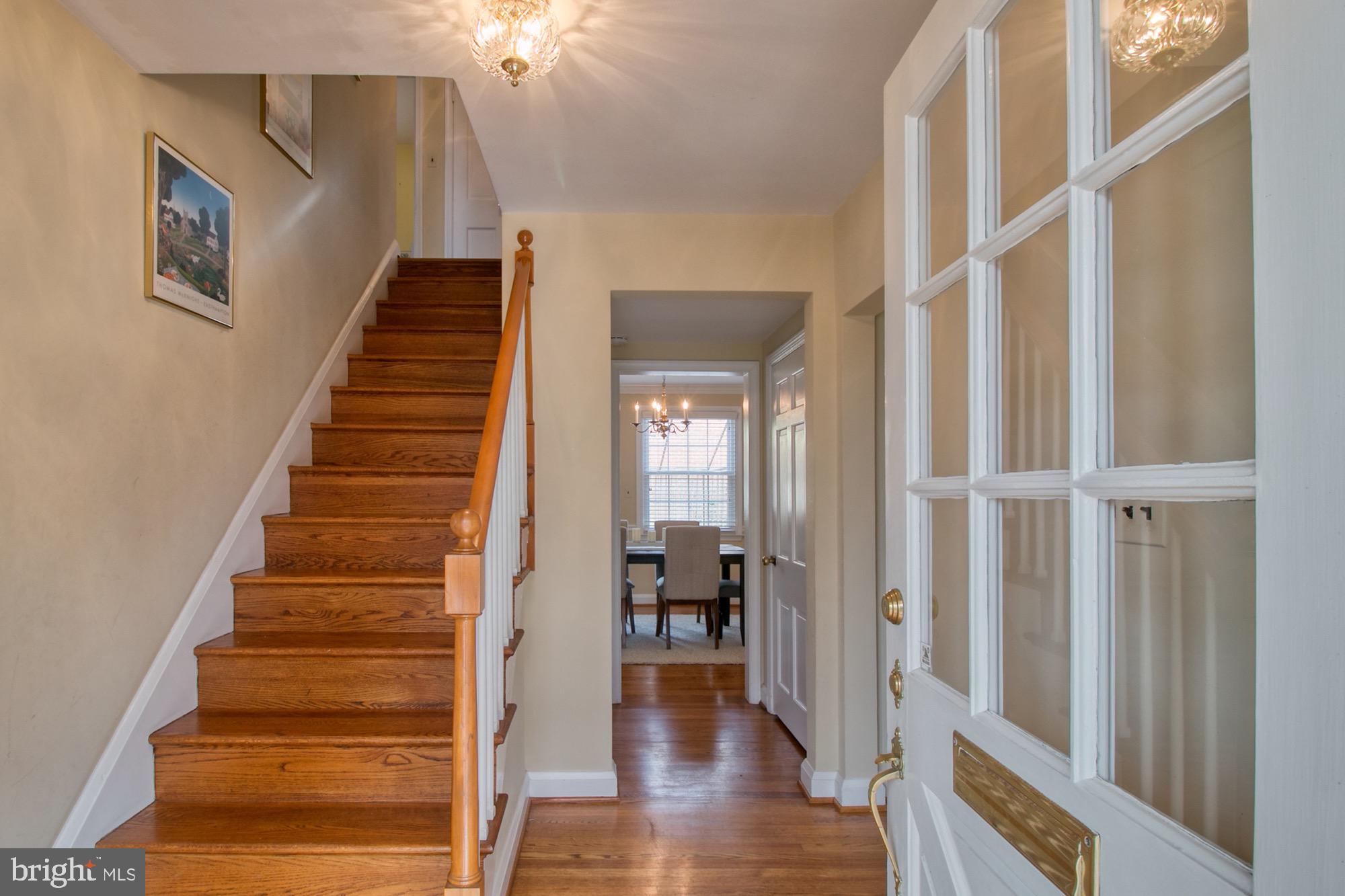 800 Wellington Road Baltimore, MD 21212 - Photo 6 of 67 Front hall