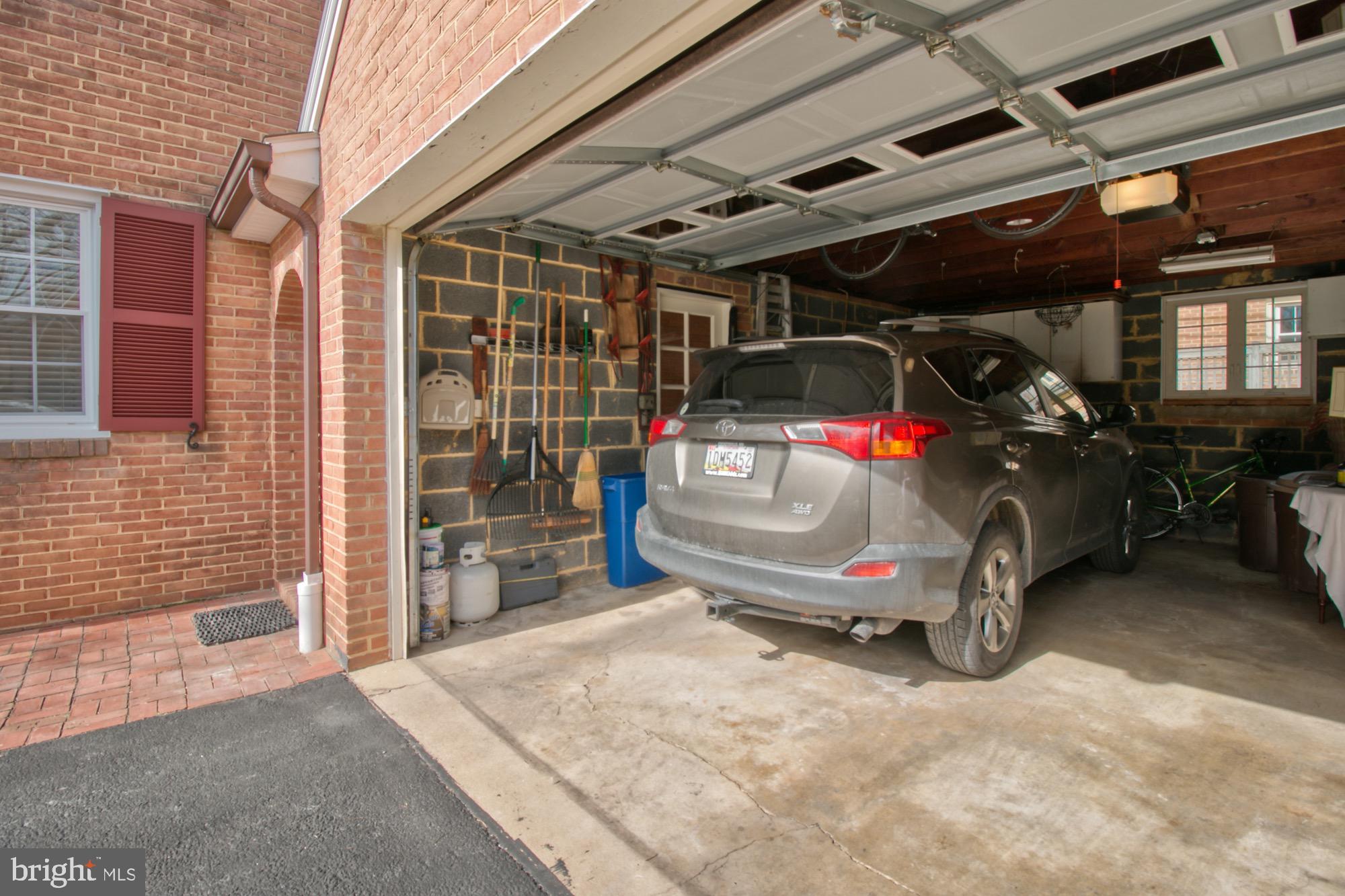 800 Wellington Road Baltimore, MD 21212 - Photo 56 of 67 Easy 2 car garage parking