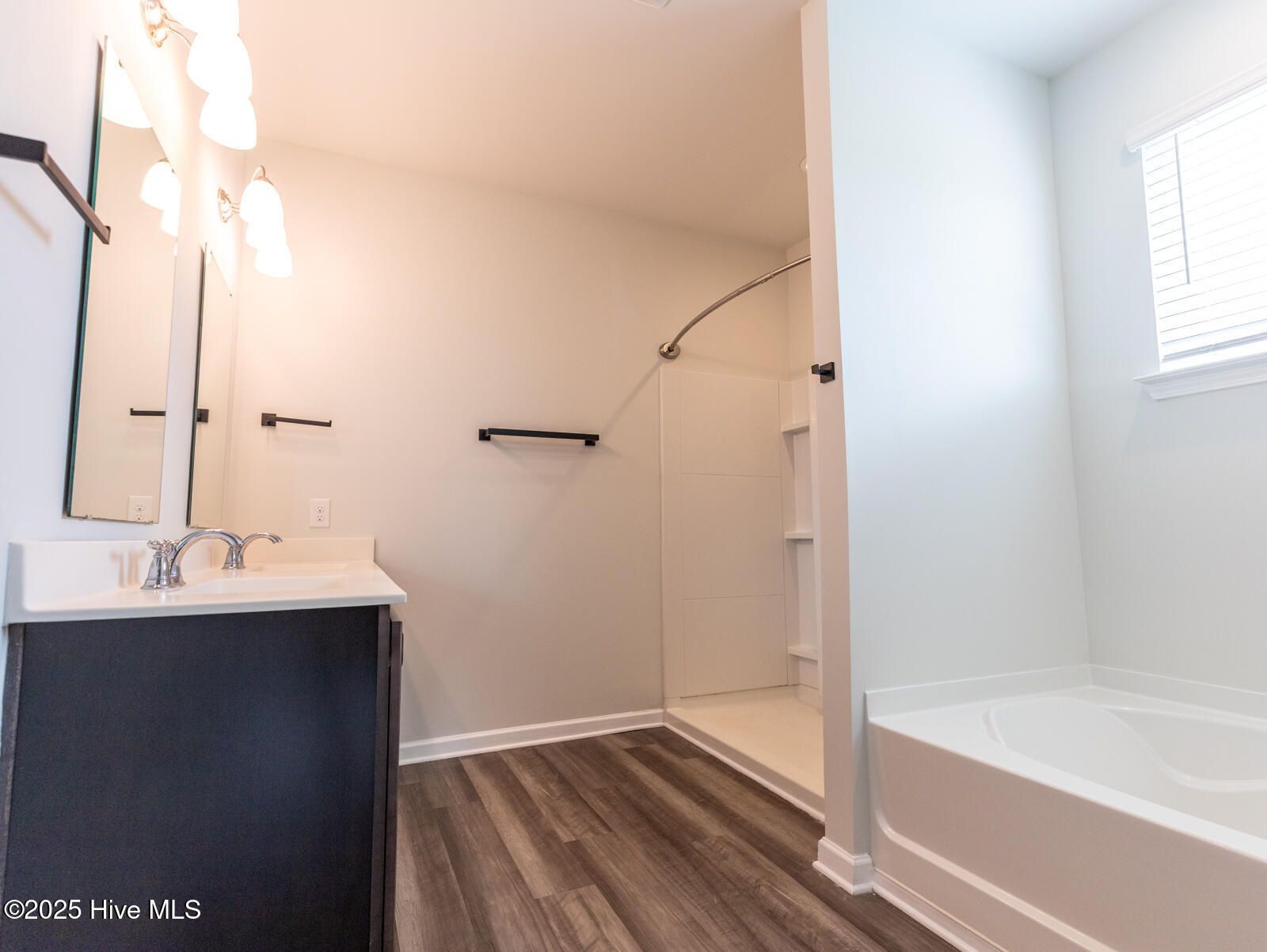 104 Tralee Place Holly Ridge, NC 28445 - Photo 16 of 29 Master bath 1