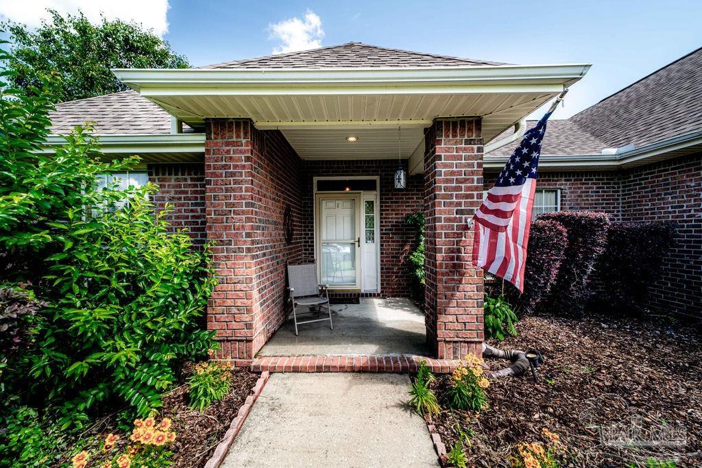 4910 Pineview Ridge Road Milton, FL 32571 - Photo 4 of 50