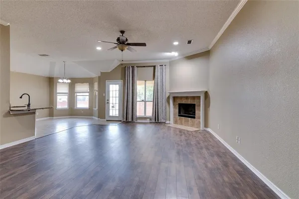 $2,490 | 7704 Chandler Court, North Richland Hills, TX 76182