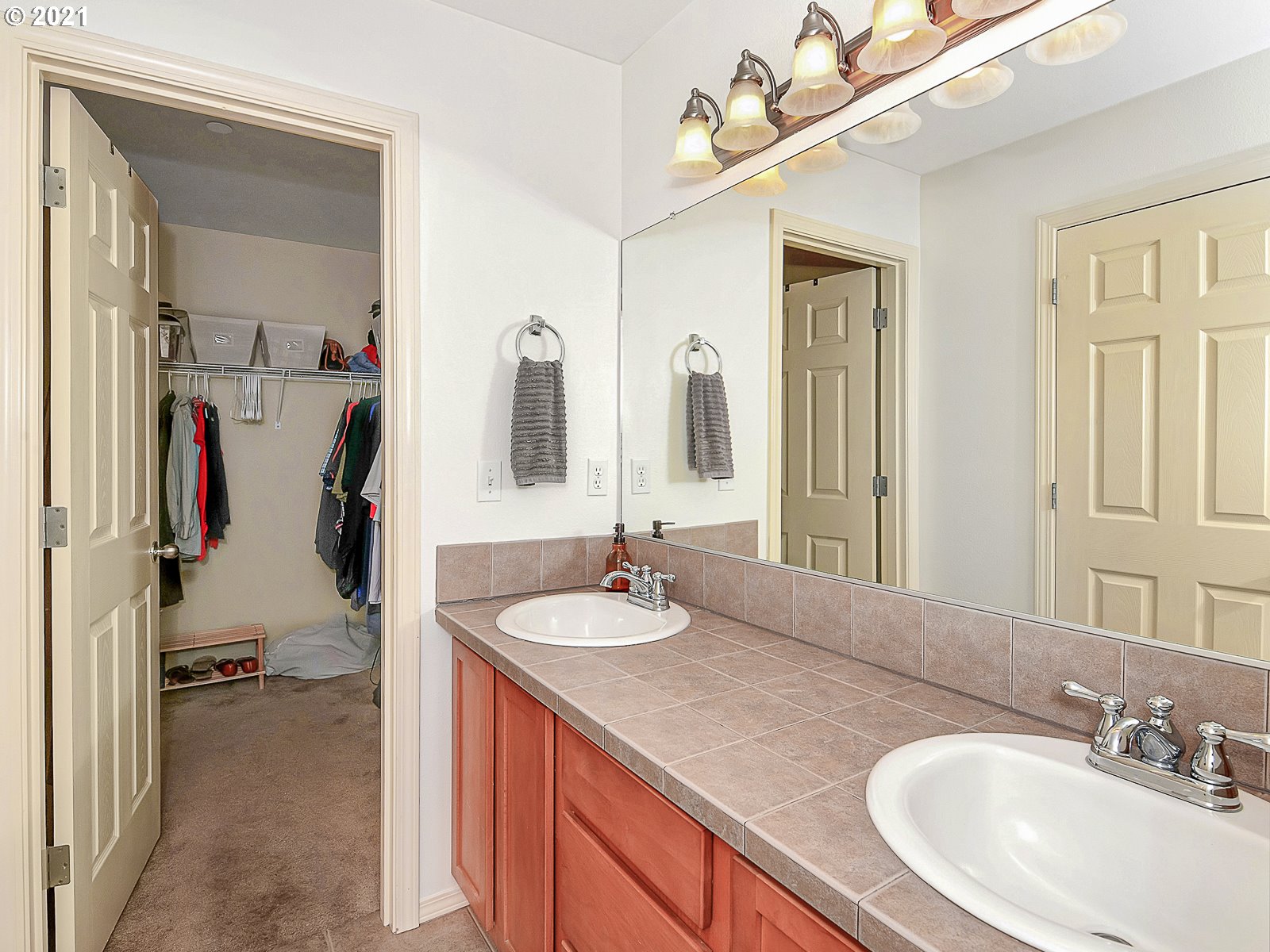 15501 Southwest Stone Ridge Circle Beaverton, OR 97007 - Photo 19 of 32 Gallery Image 19