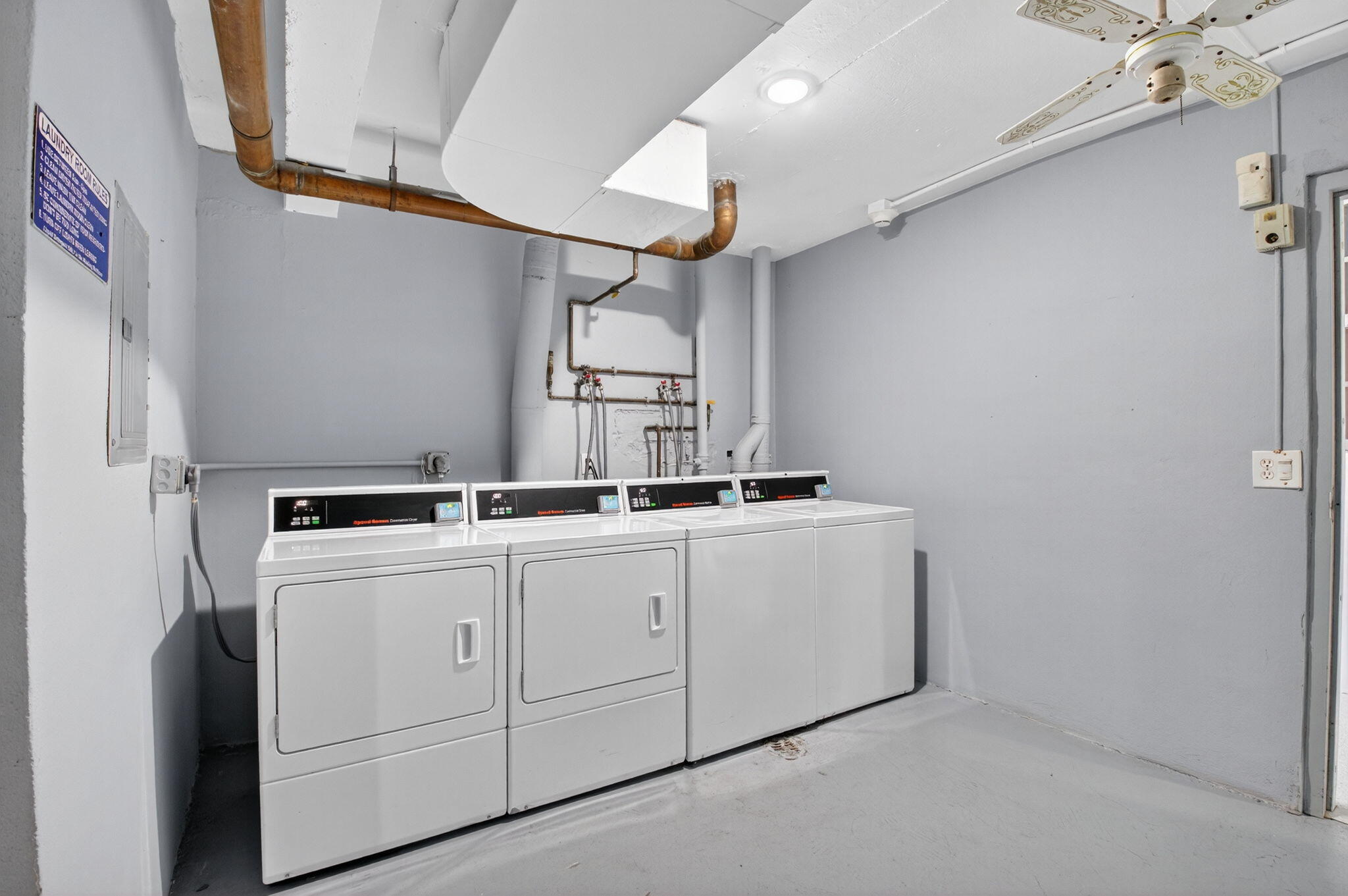 5500 Northwest 2nd Avenue, Unit 718 Boca Raton, FL 33487 - Photo 29 of 34 a utility room with dryer and washer