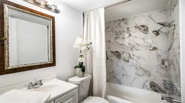 $1,080,000 | 2001 Carl Road, Irving, TX 75061