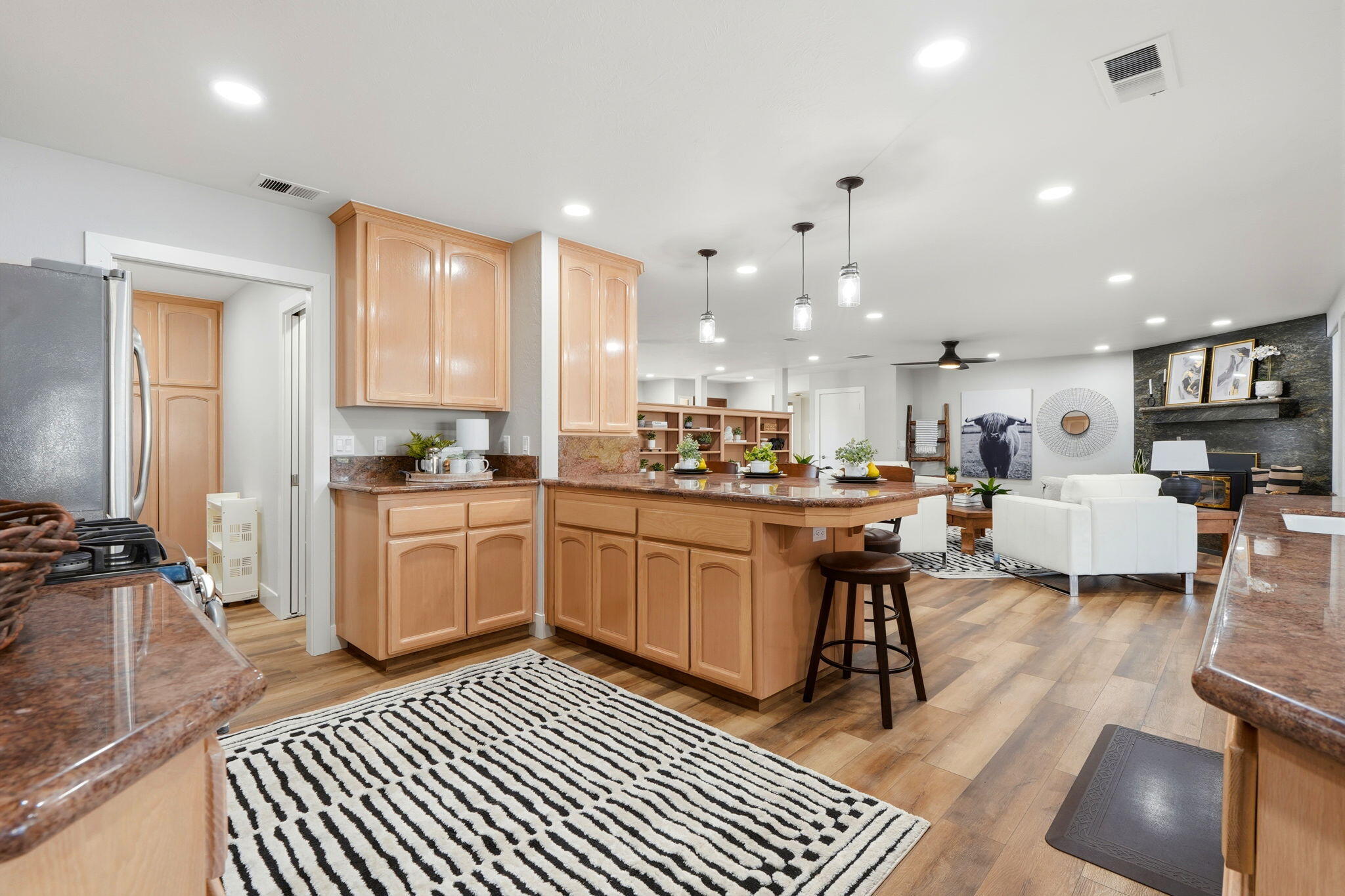 31126 Tower Road Visalia, CA 93292 - Photo 10 of 42 Kitchen