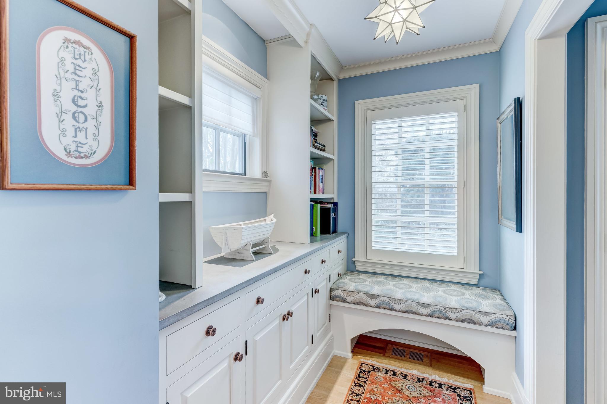 114 St Dunstans Road Baltimore, MD 21212 - Photo 20 of 38 Mudroom