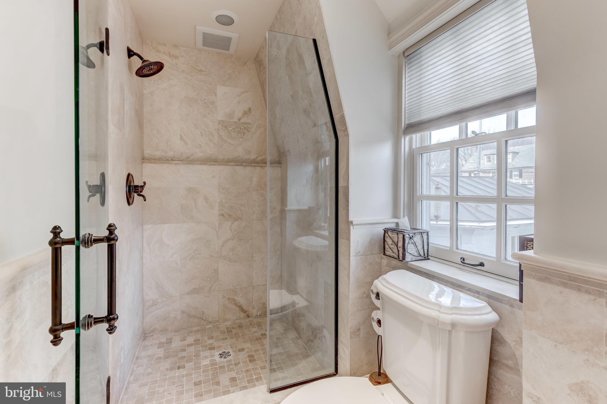 114 St Dunstans Road Baltimore, MD 21212 - Photo 23 of 38 Master Bath