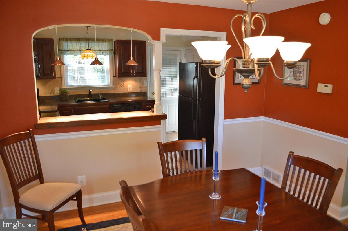 324 Ridgewood Road Springfield, PA 19064 - Photo 12 of 26 Dining Room