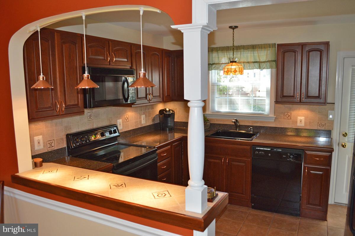 324 Ridgewood Road Springfield, PA 19064 - Photo 13 of 26 Kitchen