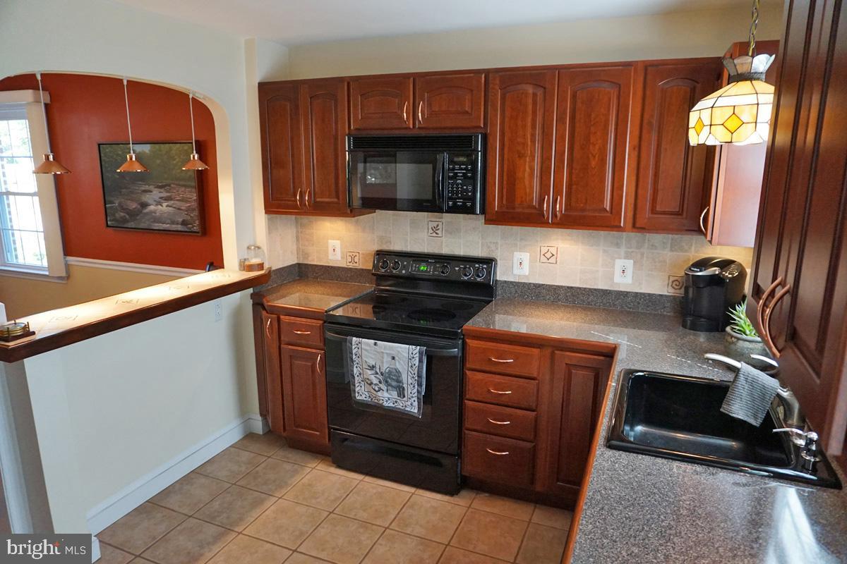 324 Ridgewood Road Springfield, PA 19064 - Photo 14 of 26 Kitchen
