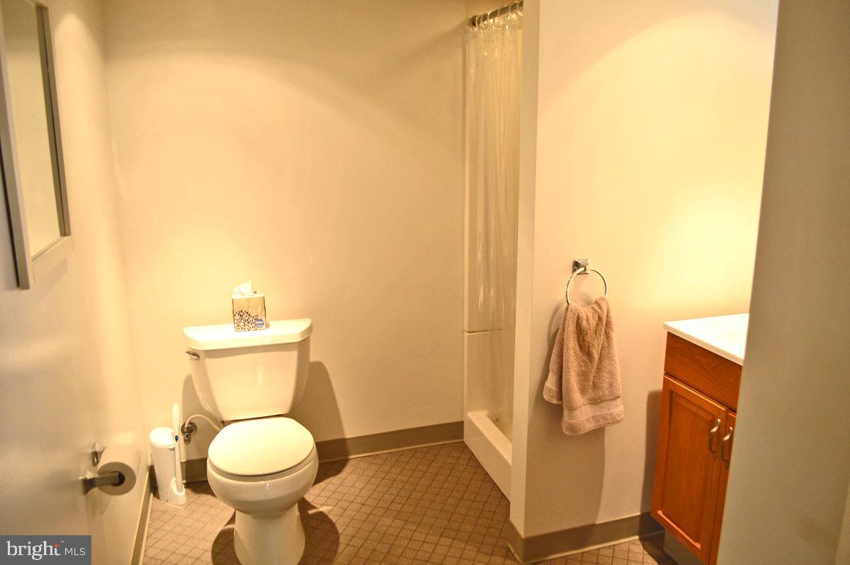 324 Ridgewood Road Springfield, PA 19064 - Photo 23 of 26 Bath