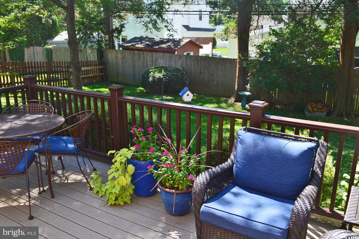 324 Ridgewood Road Springfield, PA 19064 - Photo 4 of 26 Deck