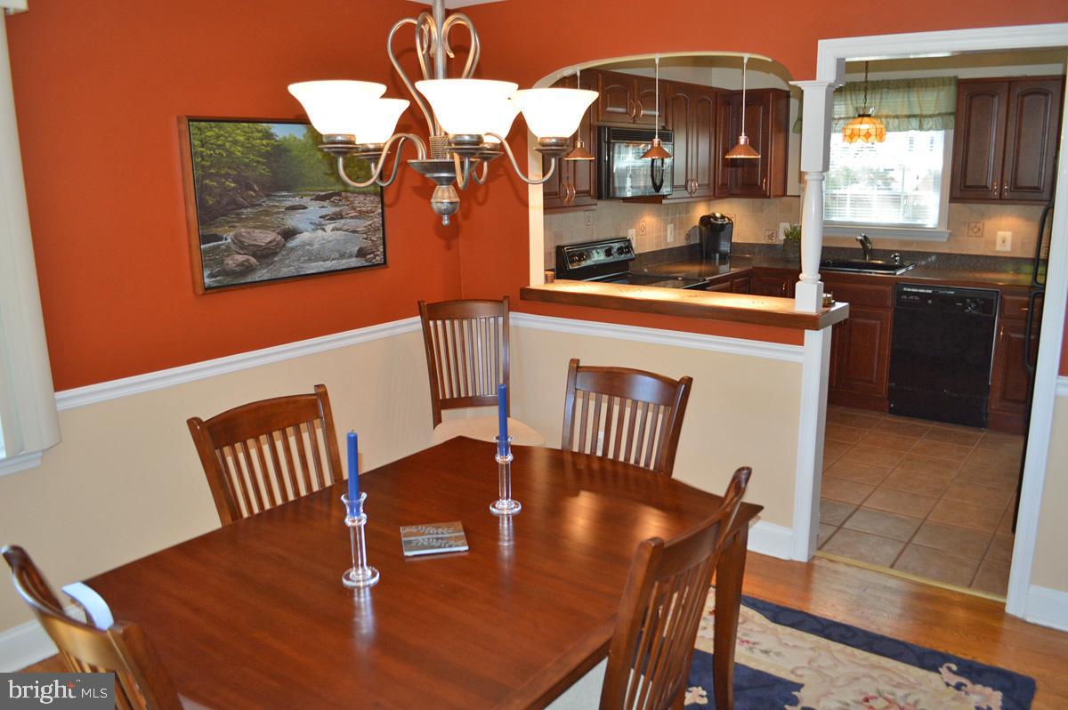 324 Ridgewood Road Springfield, PA 19064 - Photo 10 of 26 Dining Room