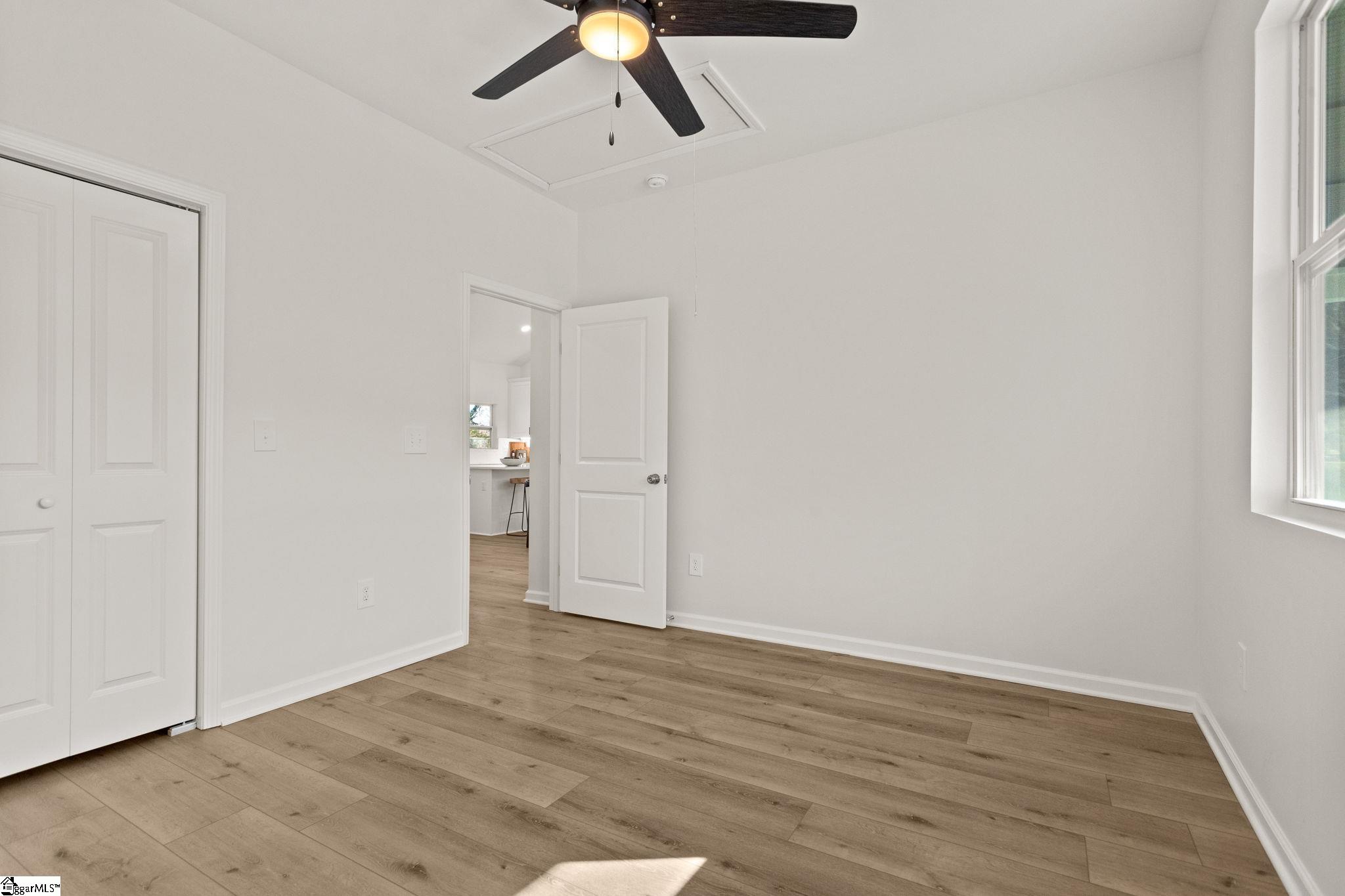 5 East 5th Street Greenville, SC 29611 - Photo 13 of 29