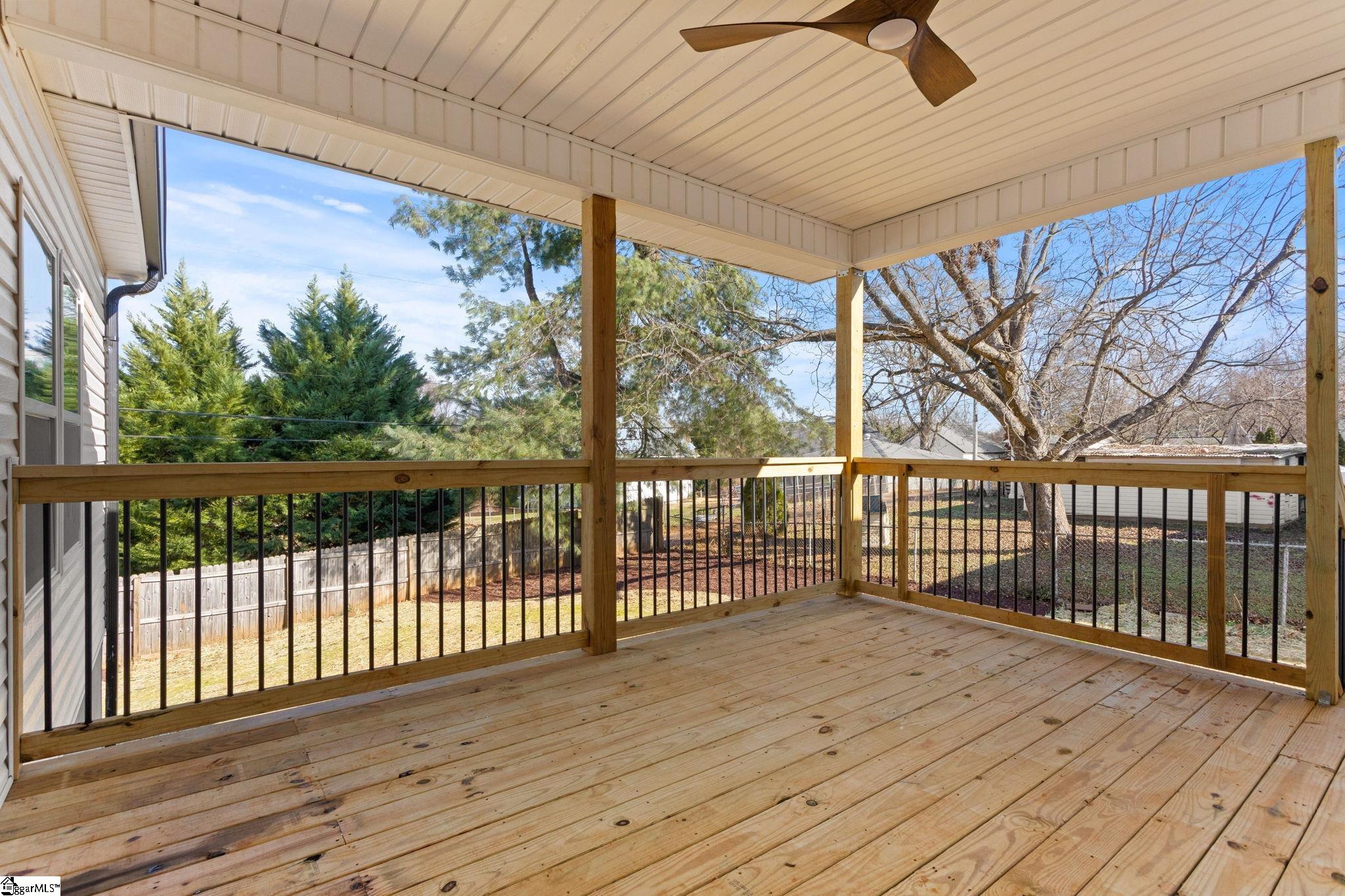 5 East 5th Street Greenville, SC 29611 - Photo 25 of 29