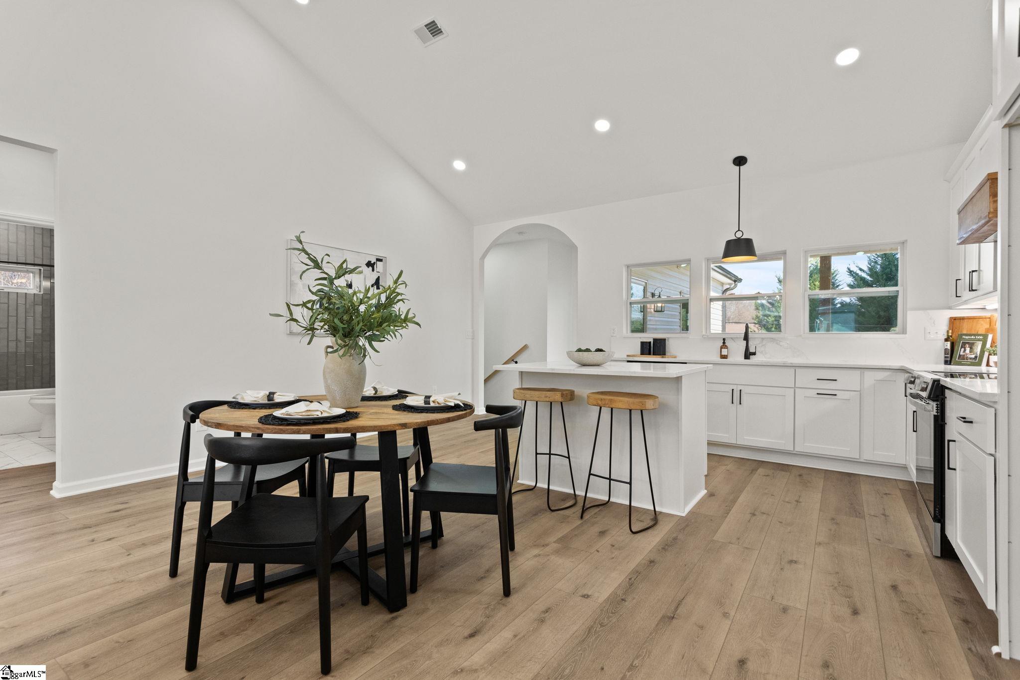 5 East 5th Street Greenville, SC 29611 - Photo 7 of 29