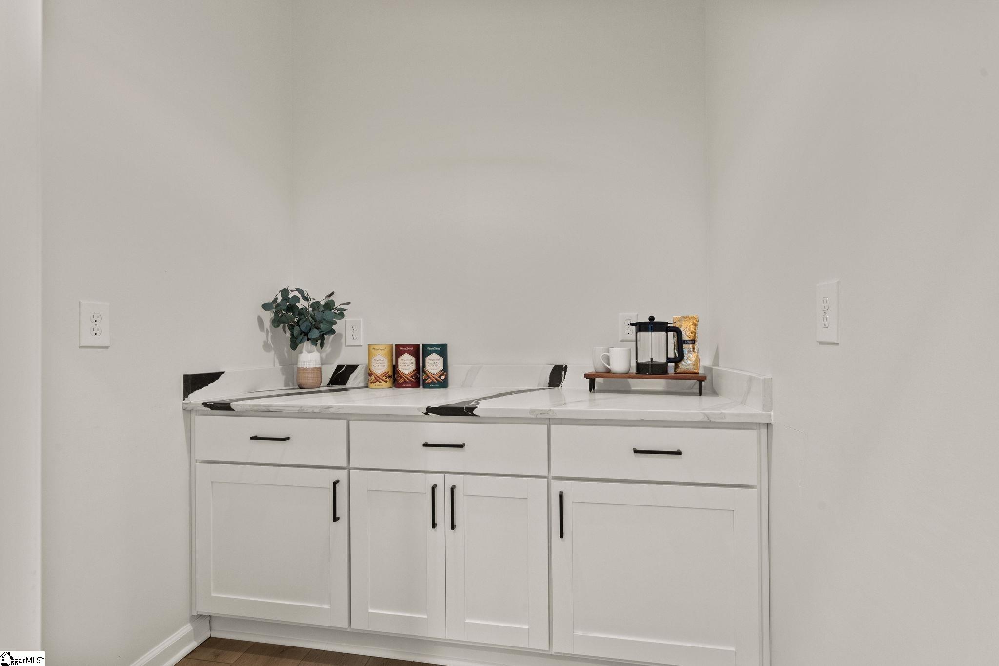 5 East 5th Street Greenville, SC 29611 - Photo 10 of 29