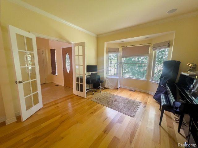 30489 Rockshire Avenue Farmington Hills, MI 48334 - Photo 7 of 39