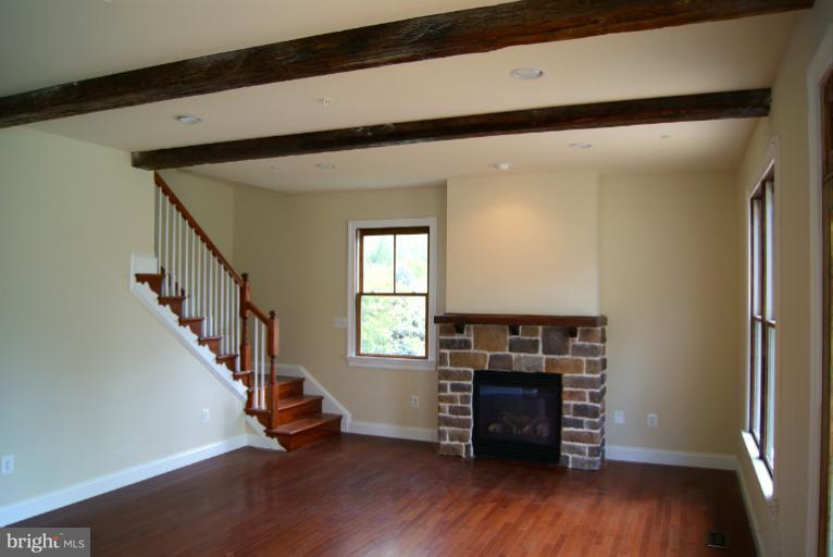 15020 Clopper Road Boyds, MD 20841 - Photo 5 of 15 Family Room