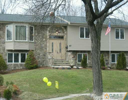 47 Wellington Road East Brunswick, NJ 08816 - Photo 1 of 8 Gallery Image 1
