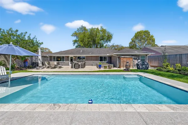 $449,000 | 4325 Willowbend Boulevard, Houston, TX 77035