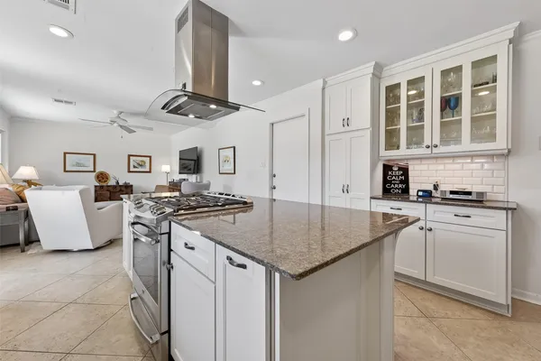 $449,000 | 4325 Willowbend Boulevard, Houston, TX 77035