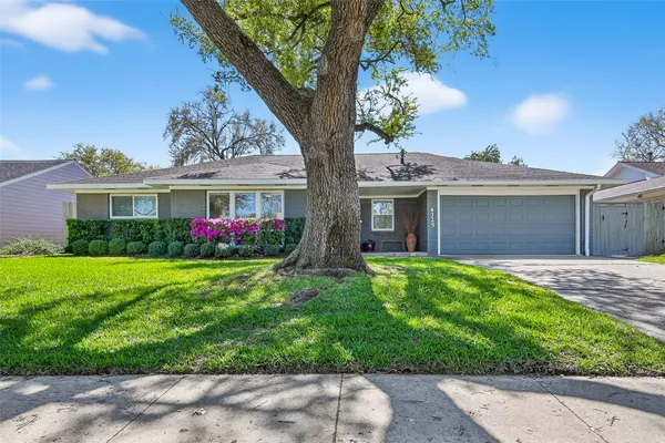 $449,000 | 4325 Willowbend Boulevard, Houston, TX 77035