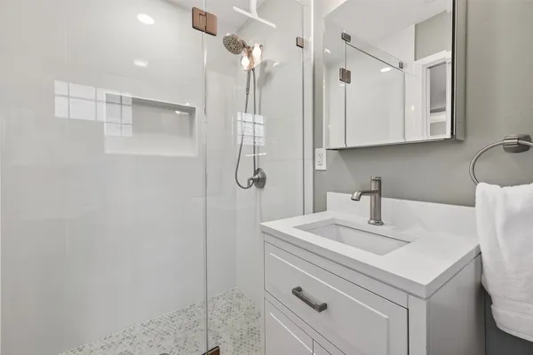 $449,000 | 4325 Willowbend Boulevard, Houston, TX 77035