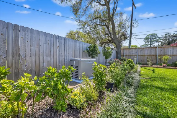 $449,000 | 4325 Willowbend Boulevard, Houston, TX 77035