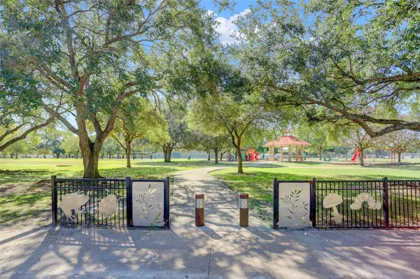 $449,000 | 4325 Willowbend Boulevard, Houston, TX 77035