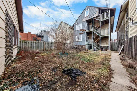 $499,000 | 5021 West Irving Park Road, Chicago, IL 60641