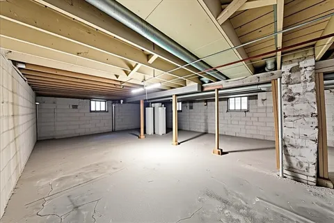 $499,000 | 5021 West Irving Park Road, Chicago, IL 60641