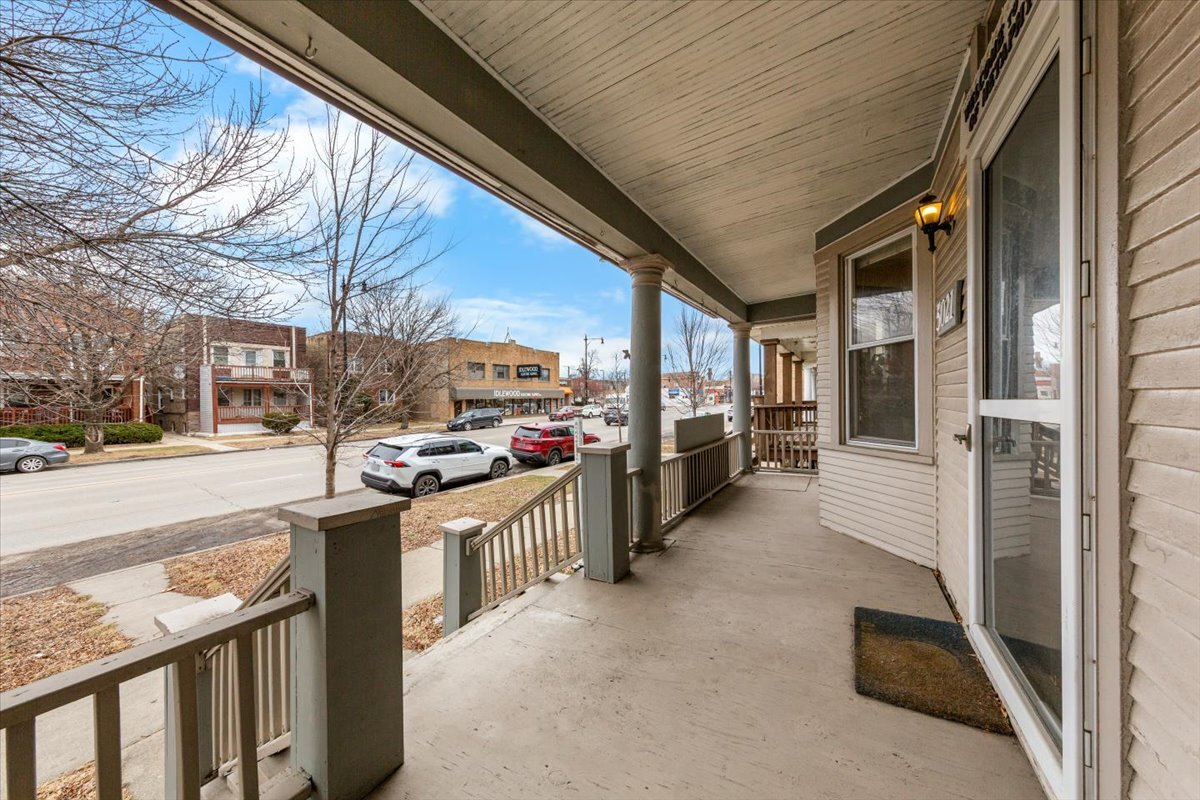 5021 West Irving Park Road Chicago, IL 60641 - Photo 4 of 35