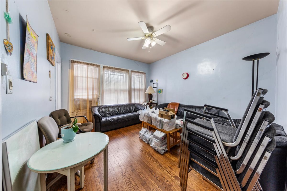 5021 West Irving Park Road Chicago, IL 60641 - Photo 10 of 35