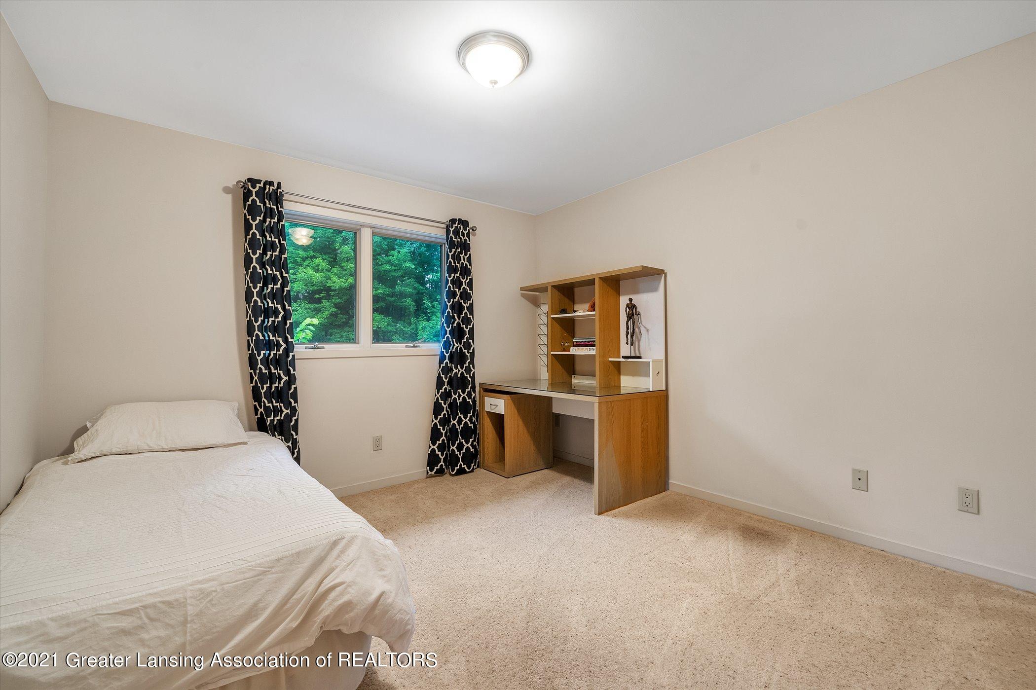 442 Shoesmith Road Haslett, MI 48840 - Photo 27 of 48 (26) UPPER LEVEL Bedroom 3