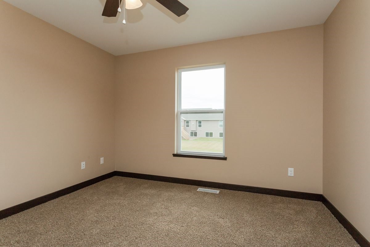 319 Saddleback Road Marion, IA 52302 - Photo 20 of 25 Gallery Image 20