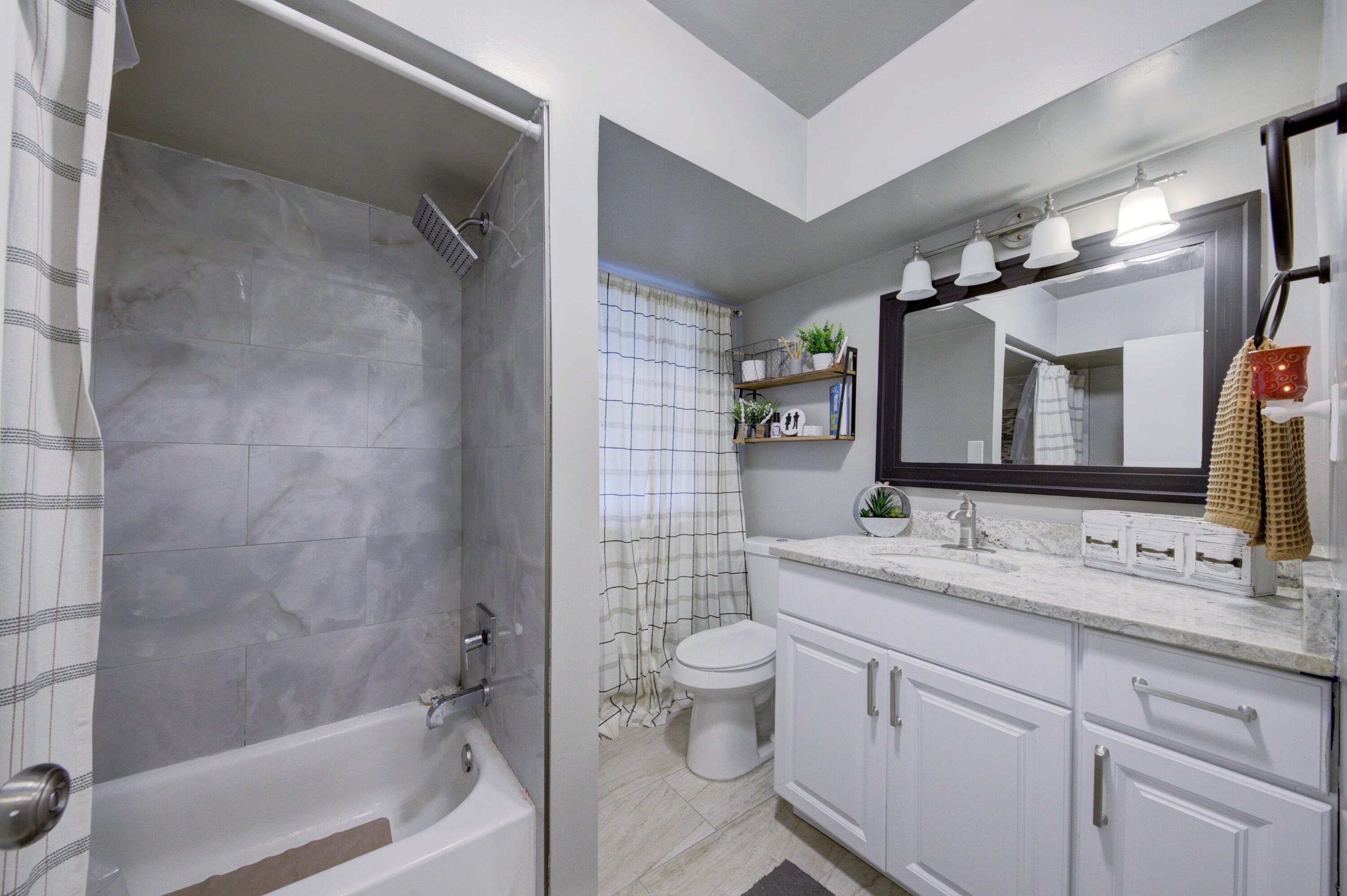 15017 Inkster Road Livonia, MI 48154 - Photo 24 of 35 IMG_3570_1_2